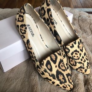 Just Fab Leopard Flats Size 9